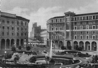 BOLOGNA-PIAZZA MARTIRI-1945