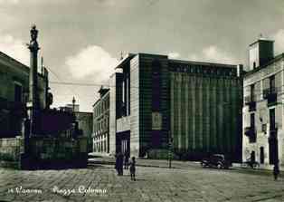 CANOSA-PIAZZA-COLONNA-1954