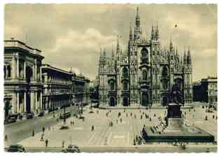 MILANO PIAZZA DEL DUOMO 1955