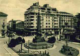 MILANO PIAZZA MONUMENTO 5 GIORNATE 1954