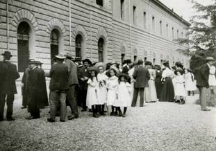 OSPEDALE-PSICHIATRICO-IMOLA-1930-CONGRESSO