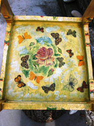 vecchia sedia in legno ristrutturata a decoupage rose e farfalle angelapercaso